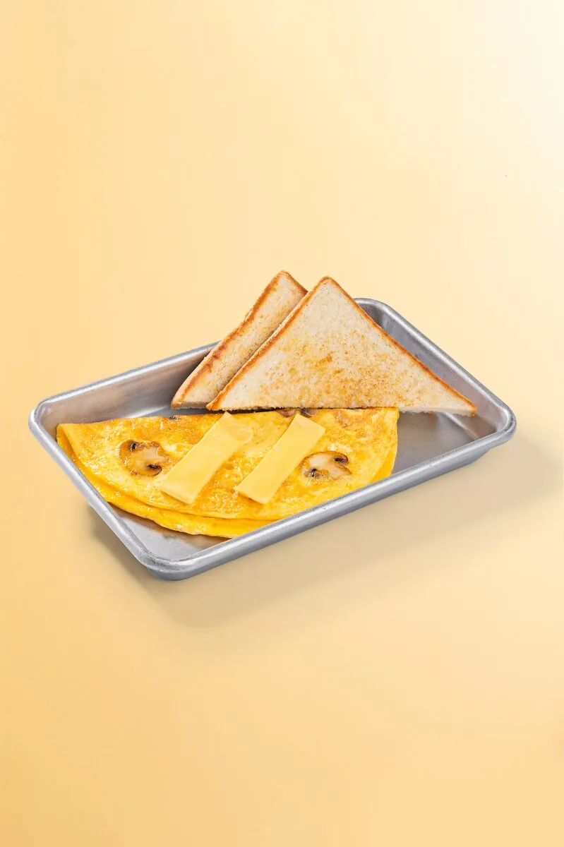 Sunny Side Eggs (2) with Toast - FiLLi Cafe