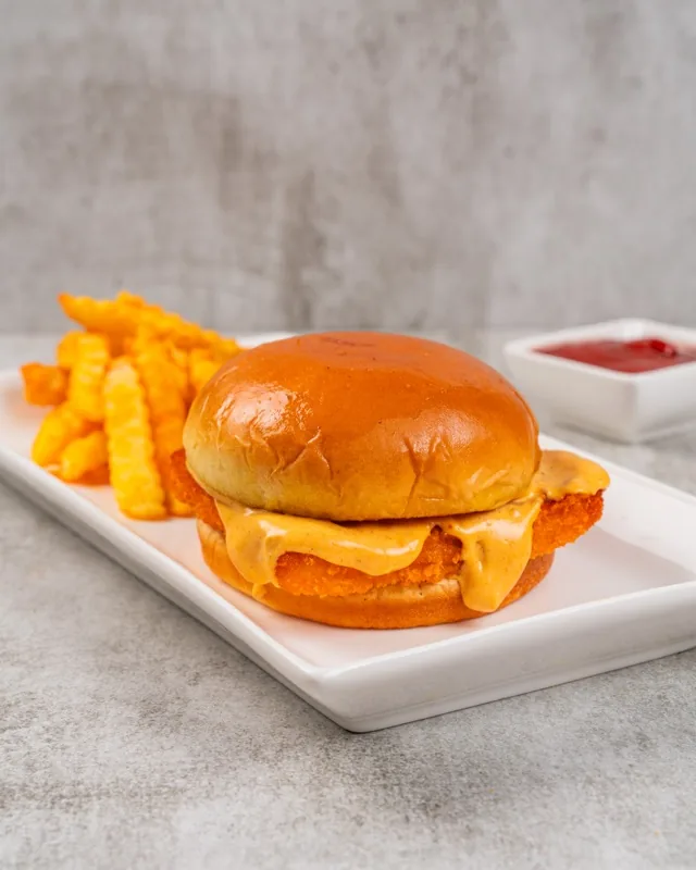 Fill Z Bun *(with fries) - FiLLi Cafe